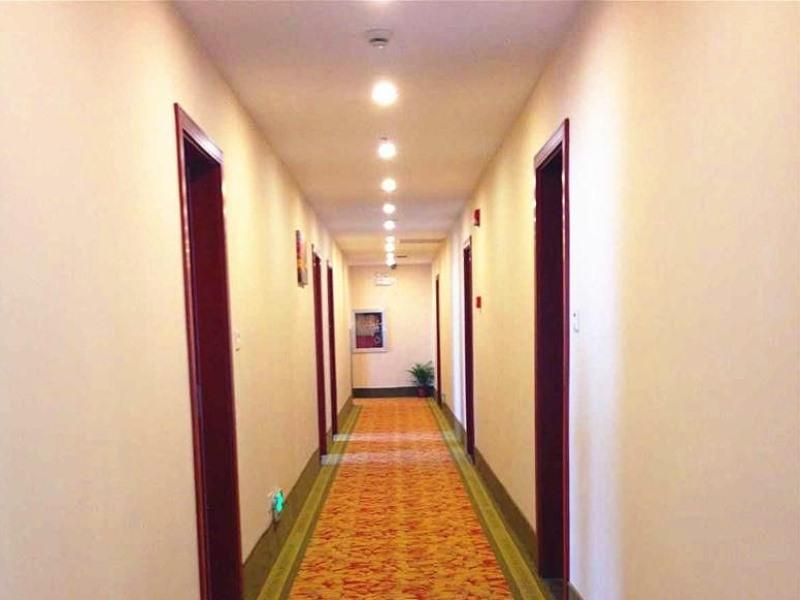 Greentree Inn Zhejiang Ningbo Dongqian Lake Yinxian Avenue North Mozhi Road Business Hotel Экстерьер фото